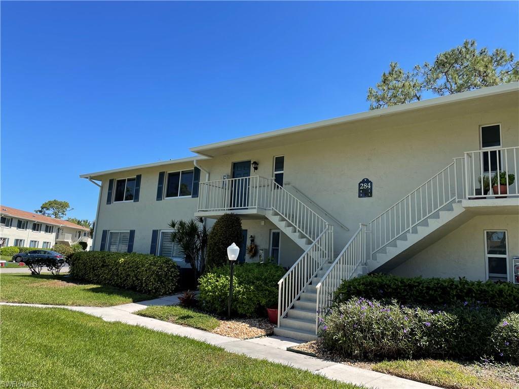 284 Winners Circle, Unit 4 Naples, FL 34112 - Photo 6 of 27 Gallery Image 6