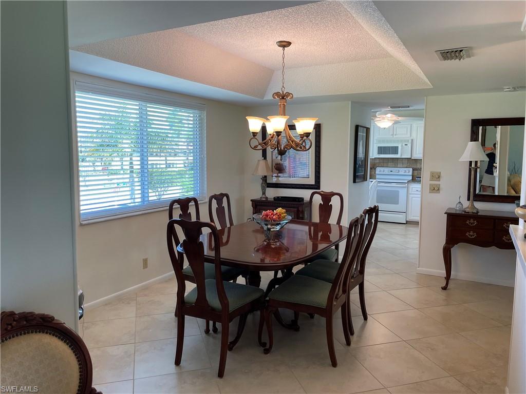 284 Winners Circle, Unit 4 Naples, FL 34112 - Photo 9 of 27 Gallery Image 9