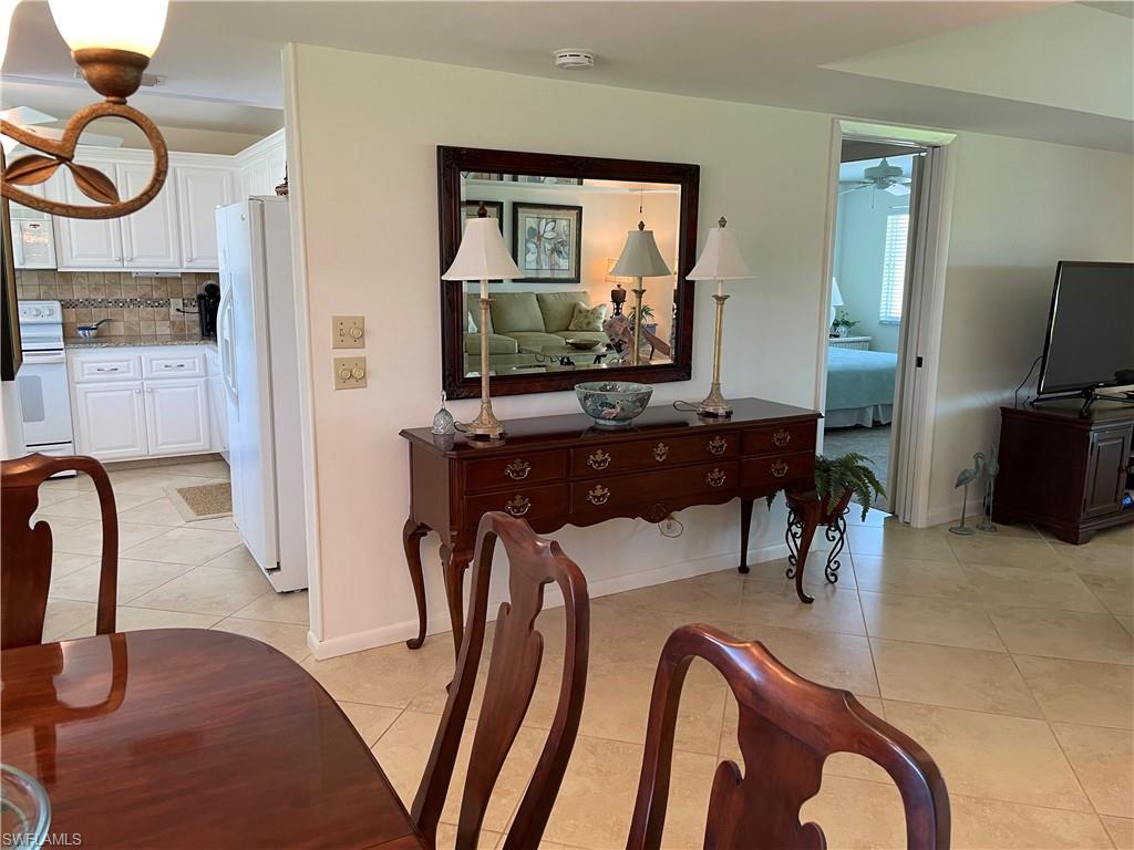 284 Winners Circle, Unit 4 Naples, FL 34112 - Photo 10 of 27 Gallery Image 10