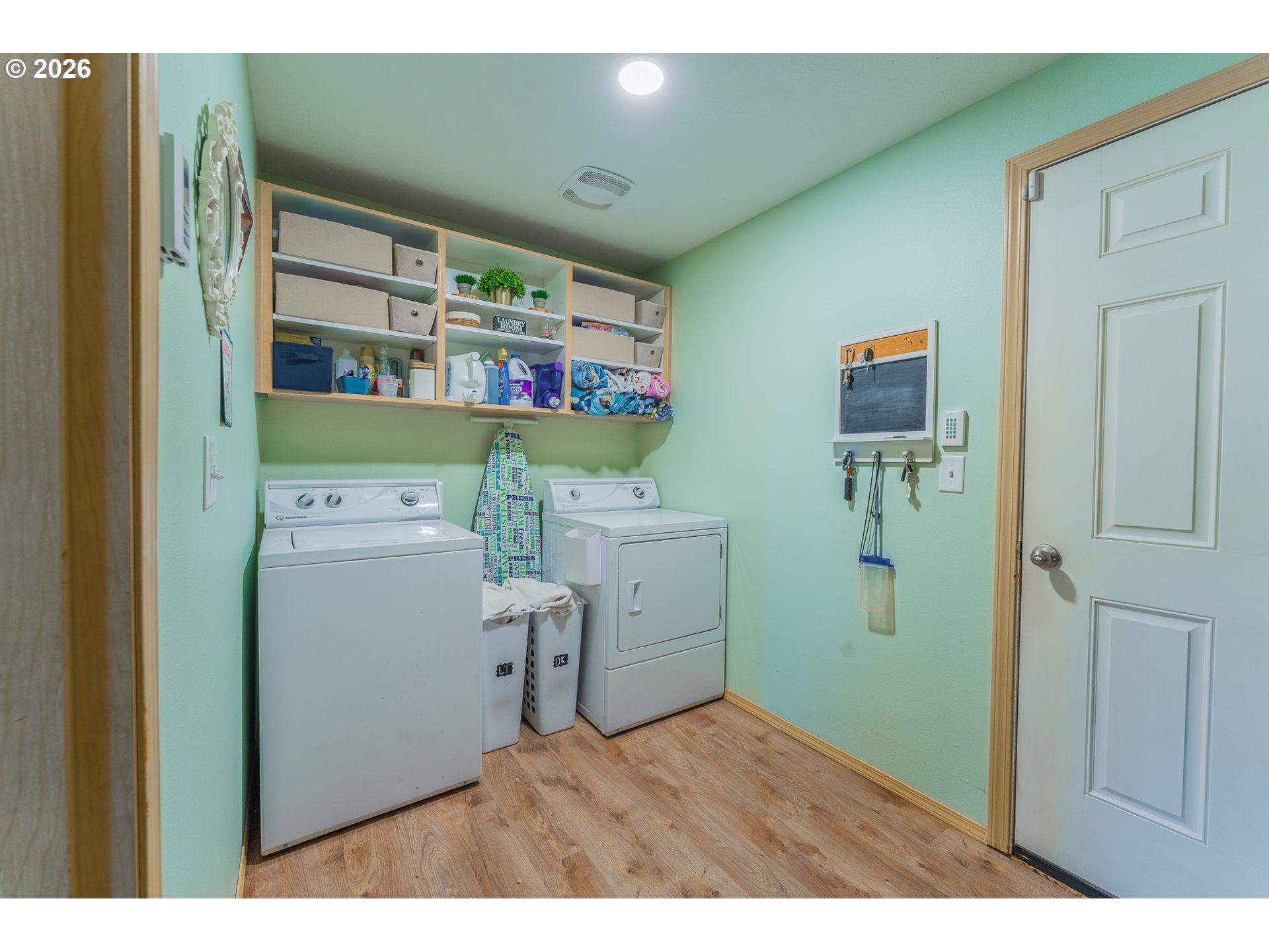 2318 8th Street Springfield, OR 97477 - Photo 11 of 17