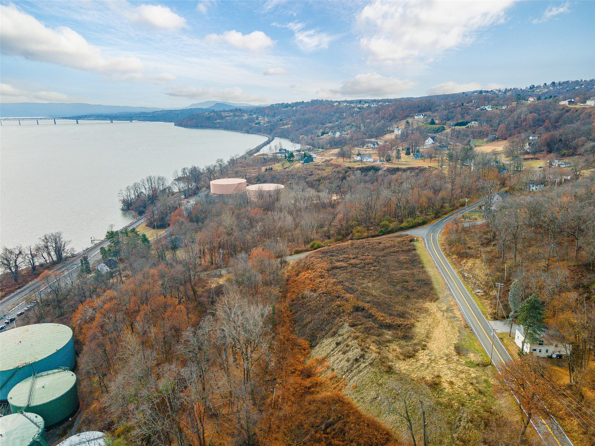 Oak Street Newburgh, NY 12550 - Photo 7 of 13 Bird's eye view with a water view