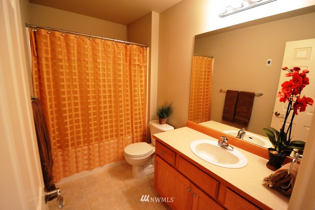 16828 166th Place Southeast Renton, WA 98058 - Photo 5 of 15