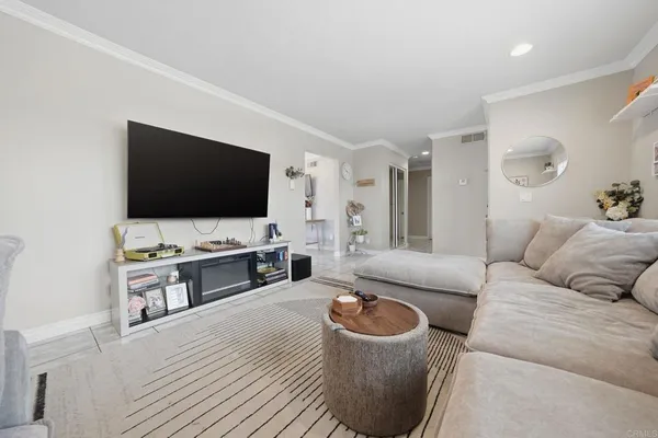 $949,900 | 11397 Polaris Drive, San Diego, CA 92126
