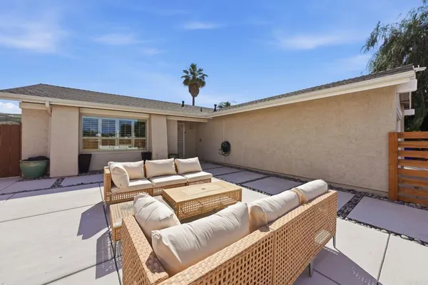 $949,900 | 11397 Polaris Drive, San Diego, CA 92126