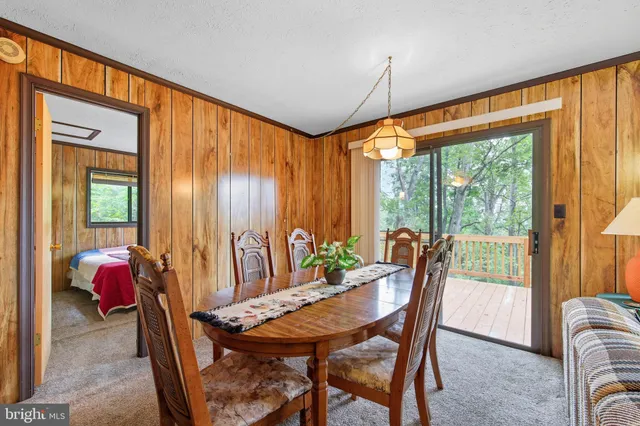 $205,000 | 760 Hilltop Ln Mount, Mount Jackson, VA 22842