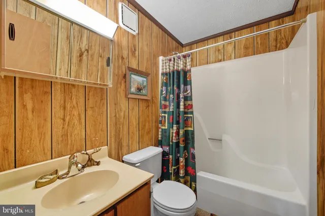 $205,000 | 760 Hilltop Ln Mount, Mount Jackson, VA 22842