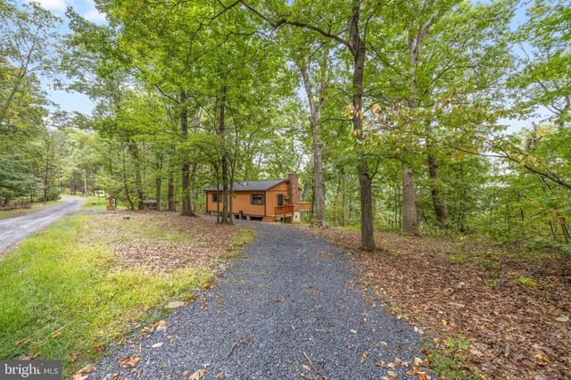 $205,000 | 760 Hilltop Ln Mount, Mount Jackson, VA 22842
