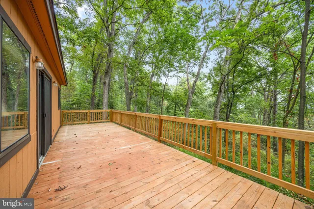 $205,000 | 760 Hilltop Ln Mount, Mount Jackson, VA 22842