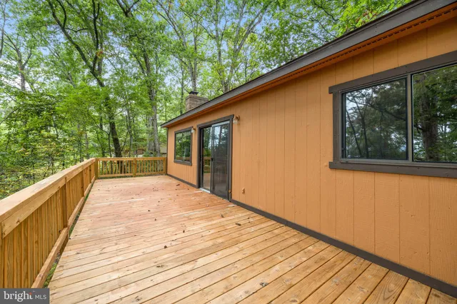 $205,000 | 760 Hilltop Ln Mount, Mount Jackson, VA 22842