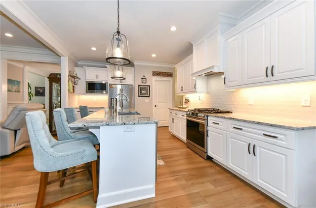 $649,999 | 3437 Country Lane, Reidsville, NC 27320