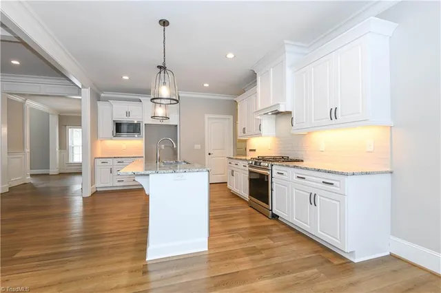 $649,999 | 3437 Country Lane, Reidsville, NC 27320