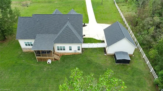 $649,999 | 3437 Country Lane, Reidsville, NC 27320