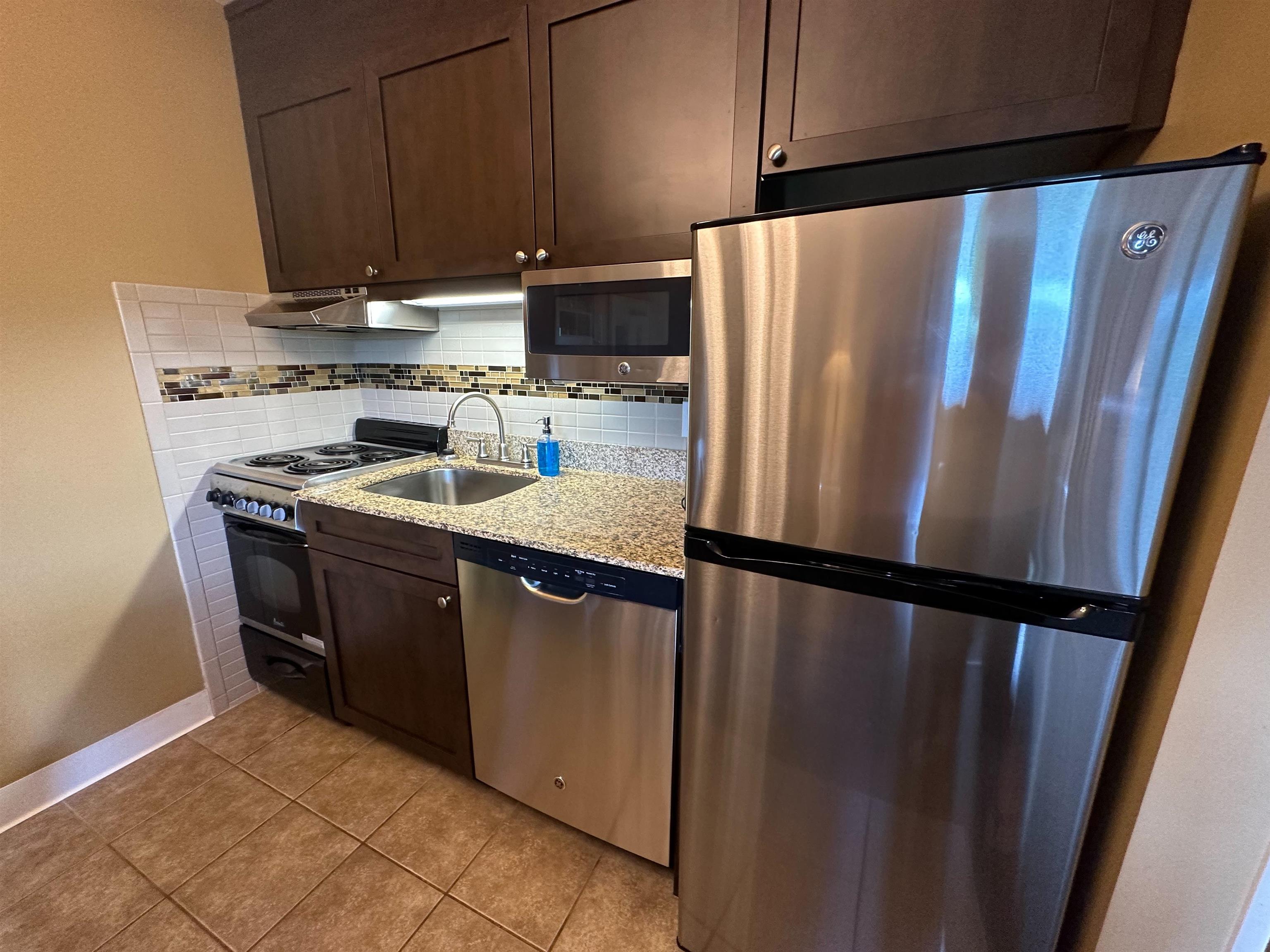 316-318 Grand Summit Way West Dover, VT 05356 - Photo 4 of 31