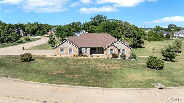 $599,900 | 7731 Briar Creek Lane, Waterloo, IL 62298