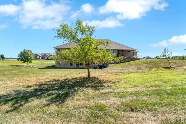 $599,900 | 7731 Briar Creek Lane, Waterloo, IL 62298