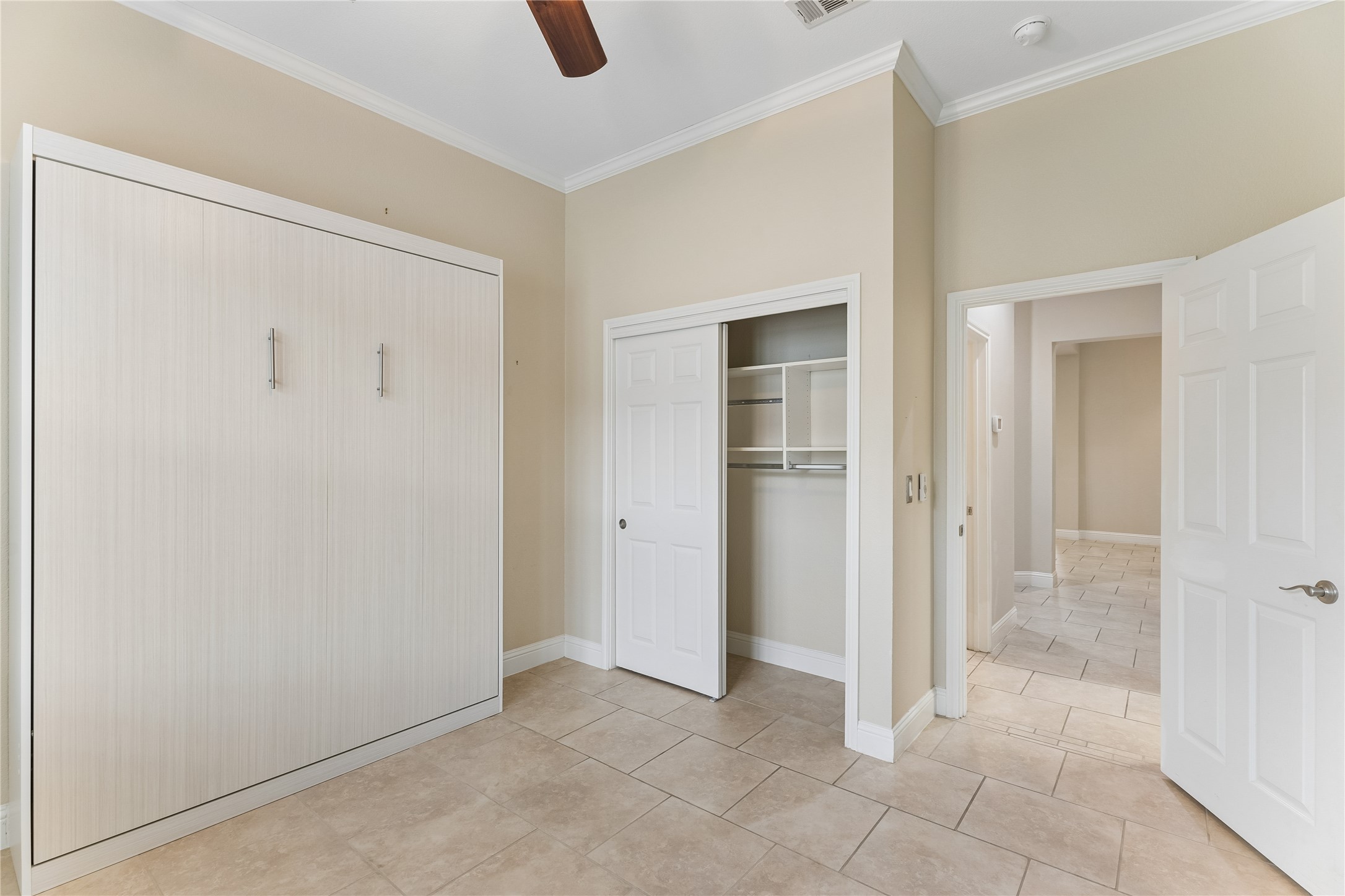 109 Crystal Springs Drive Georgetown, TX 78633 - Photo 18 of 29 Built-In murphy bed and shelves!