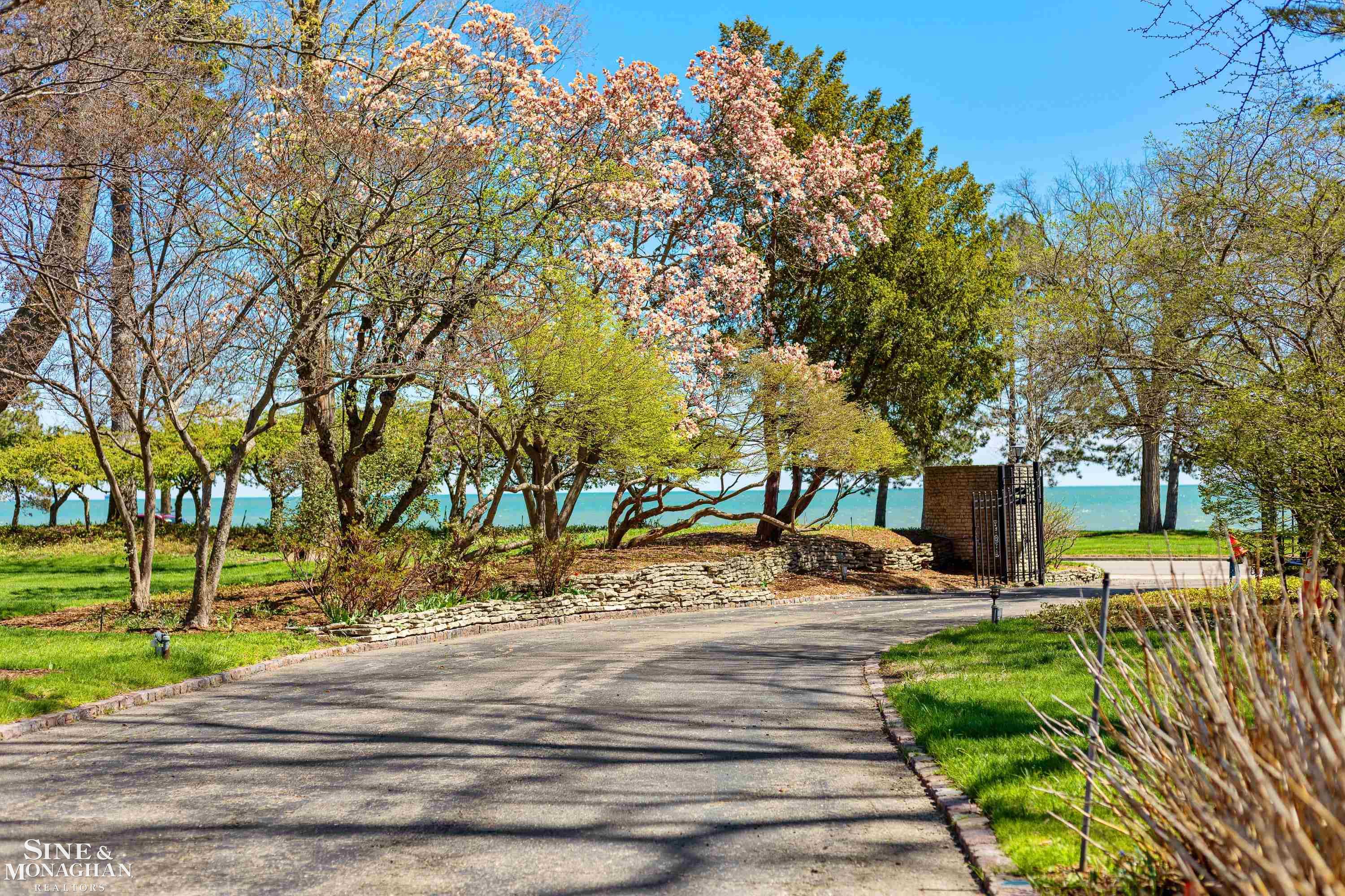 515 Lake Shore Road Grosse Pointe Shores, MI 48236 - Photo 58 of 97