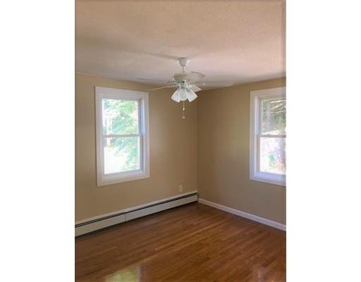 52 Gatewood Road Springfield, MA 01119 - Photo 9 of 27 Gallery Image 9