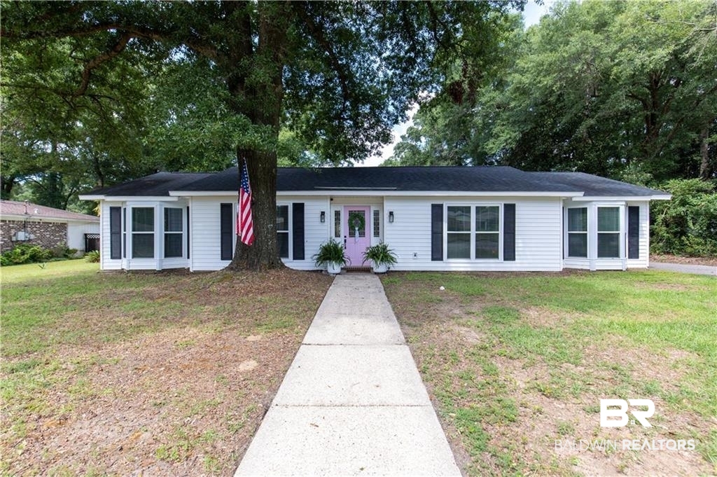 1624 Apex Drive Mobile, AL 36693 - Photo 1 of 29 Single story home featuring a front lawn