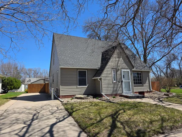 $234,900 | 617 South Hiawatha Avenue, Pipestone, MN 56164