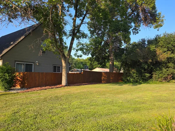 $234,900 | 617 South Hiawatha Avenue, Pipestone, MN 56164