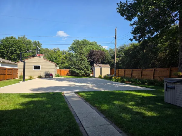 $234,900 | 617 South Hiawatha Avenue, Pipestone, MN 56164