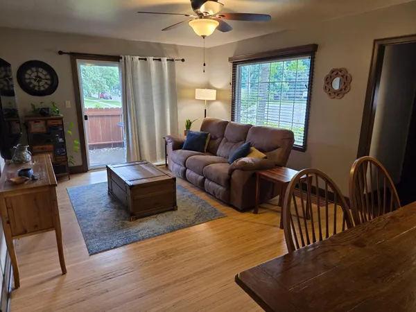 $234,900 | 617 South Hiawatha Avenue, Pipestone, MN 56164