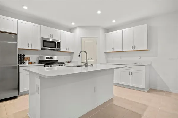 $3,550 | 6305 Springmont Loop, Palmetto, FL 34221