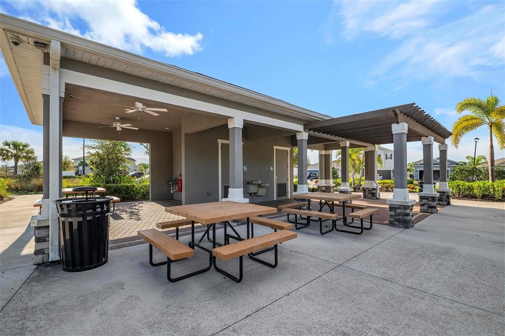 6305 Springmont Loop Palmetto, FL 34221 - Photo 36 of 38