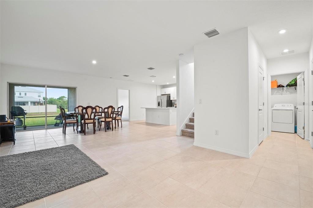 6305 Springmont Loop Palmetto, FL 34221 - Photo 9 of 38