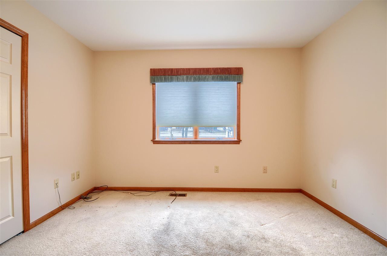 8307 Potter Road Flushing, MI 48433 - Photo 30 of 48 Bedroom 2 - View 2