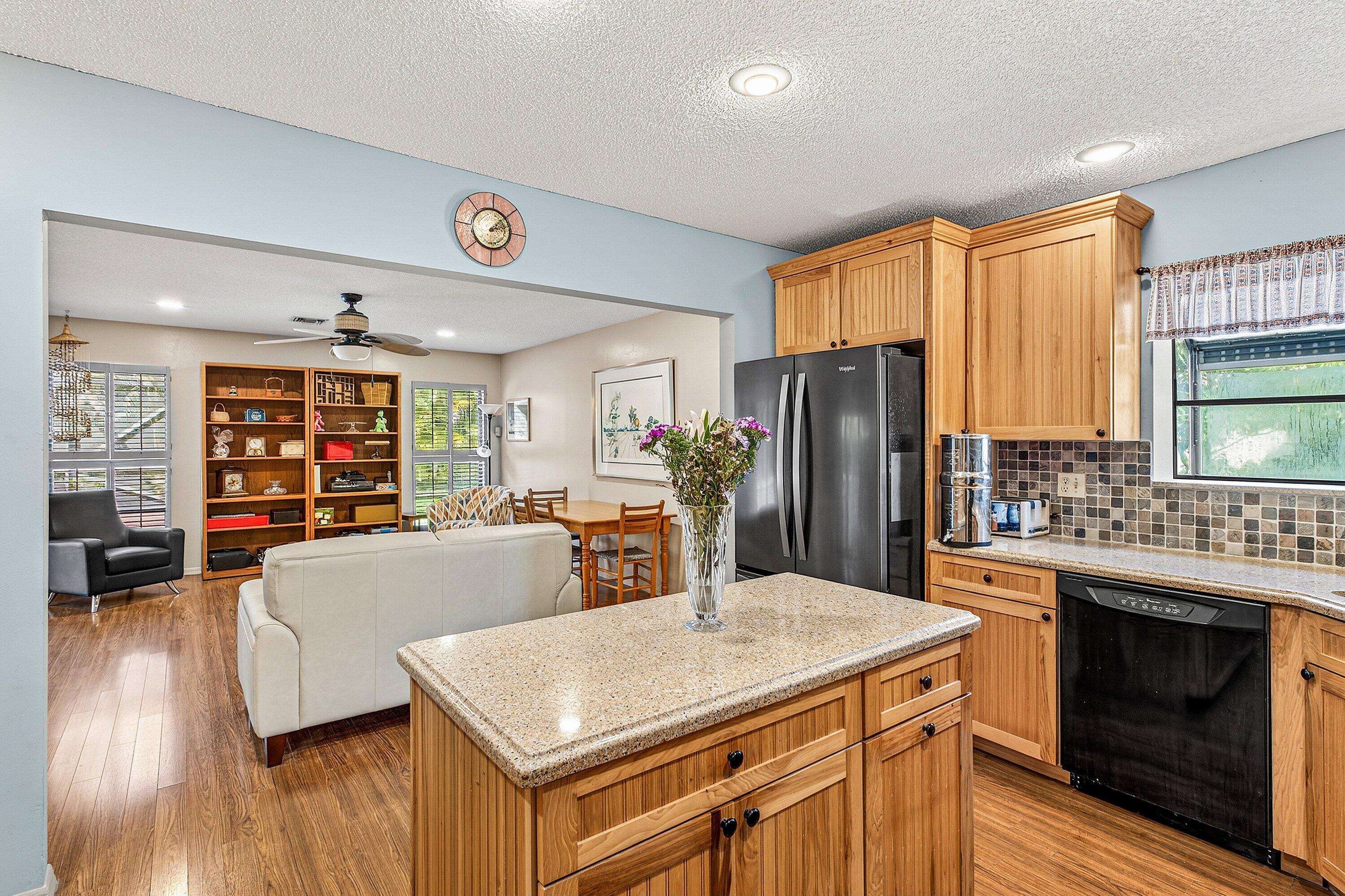 10299 186th Court South Boca Raton, FL 33498 - Photo 17 of 46 Kitchen