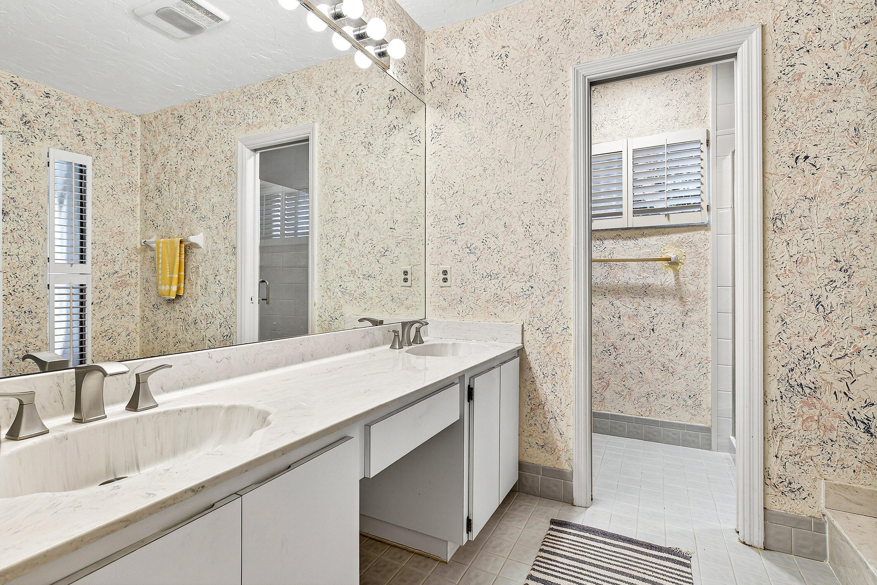 10299 186th Court South Boca Raton, FL 33498 - Photo 23 of 46 Master bathroom