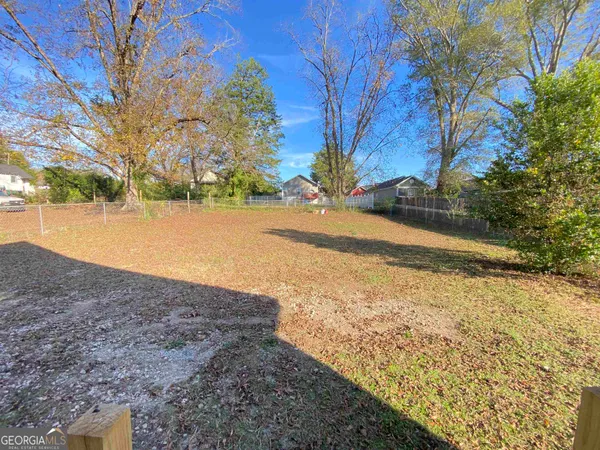 $950 | 607 South Lee Street, Unit B, LaGrange, GA 30240