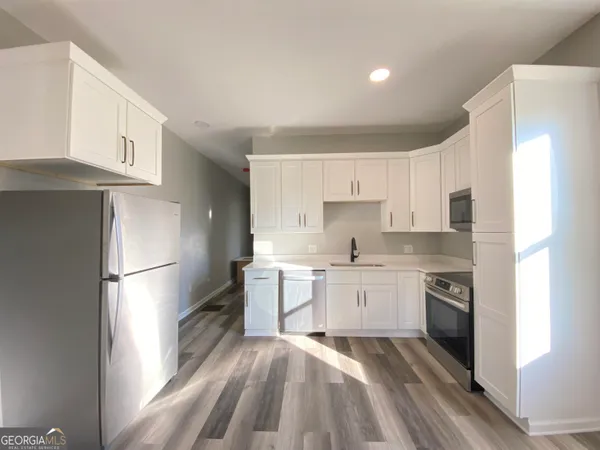 $950 | 607 South Lee Street, Unit B, LaGrange, GA 30240