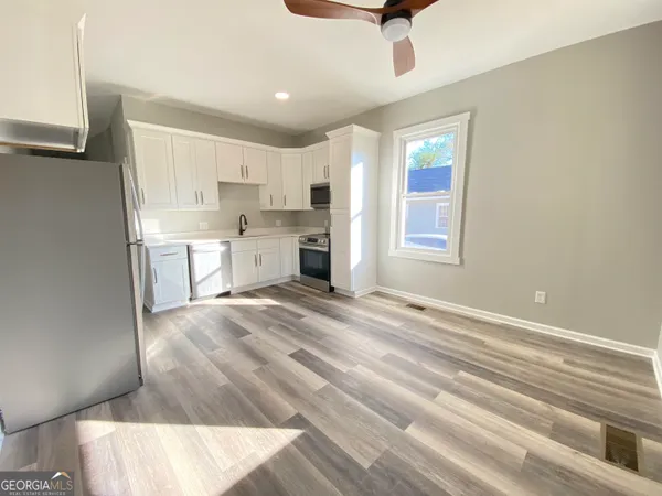 $950 | 607 South Lee Street, Unit B, LaGrange, GA 30240