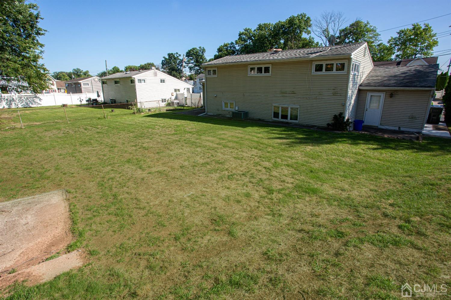 18 Westminster Road Colonia, NJ 07067 - Photo 4 of 36 a view of a backyard