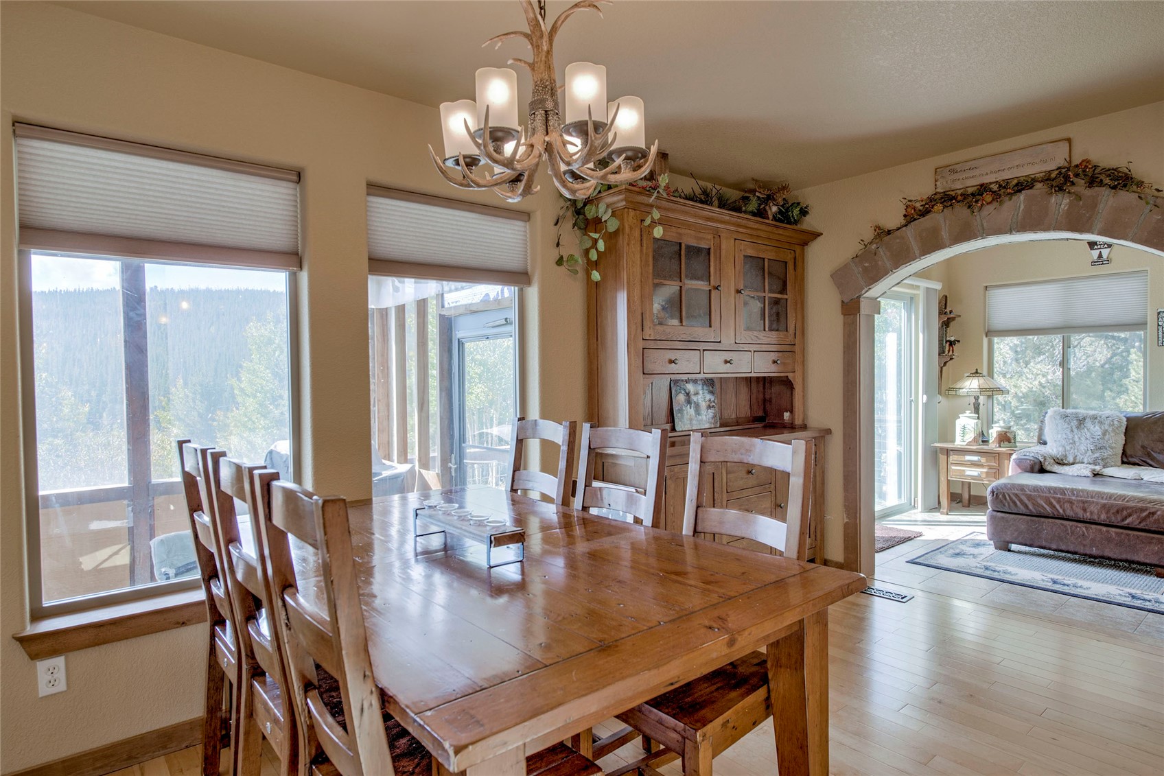 2891 Nugget Road Fairplay, CO 80440 - Photo 20 of 50 Side dining area