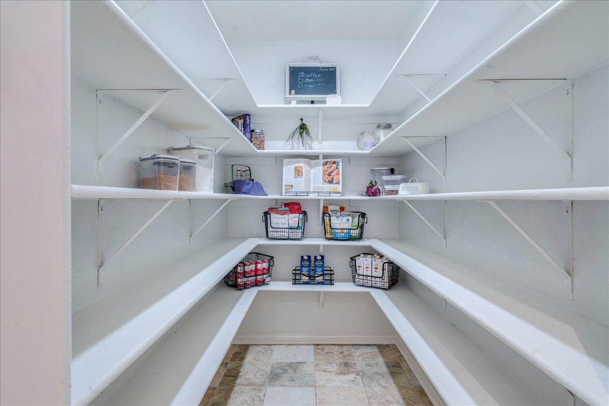 200 South Prairie Lane Georgetown, TX 78633 - Photo 12 of 28