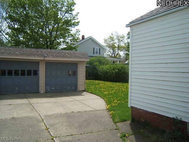 1683 Brainard Road Lyndhurst, OH 44124 - Photo 2 of 12