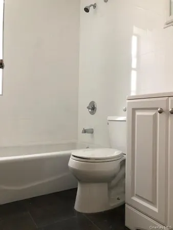 $2,550 | 623 Central Avenue, Unit 306, Cedarhurst, NY 11516