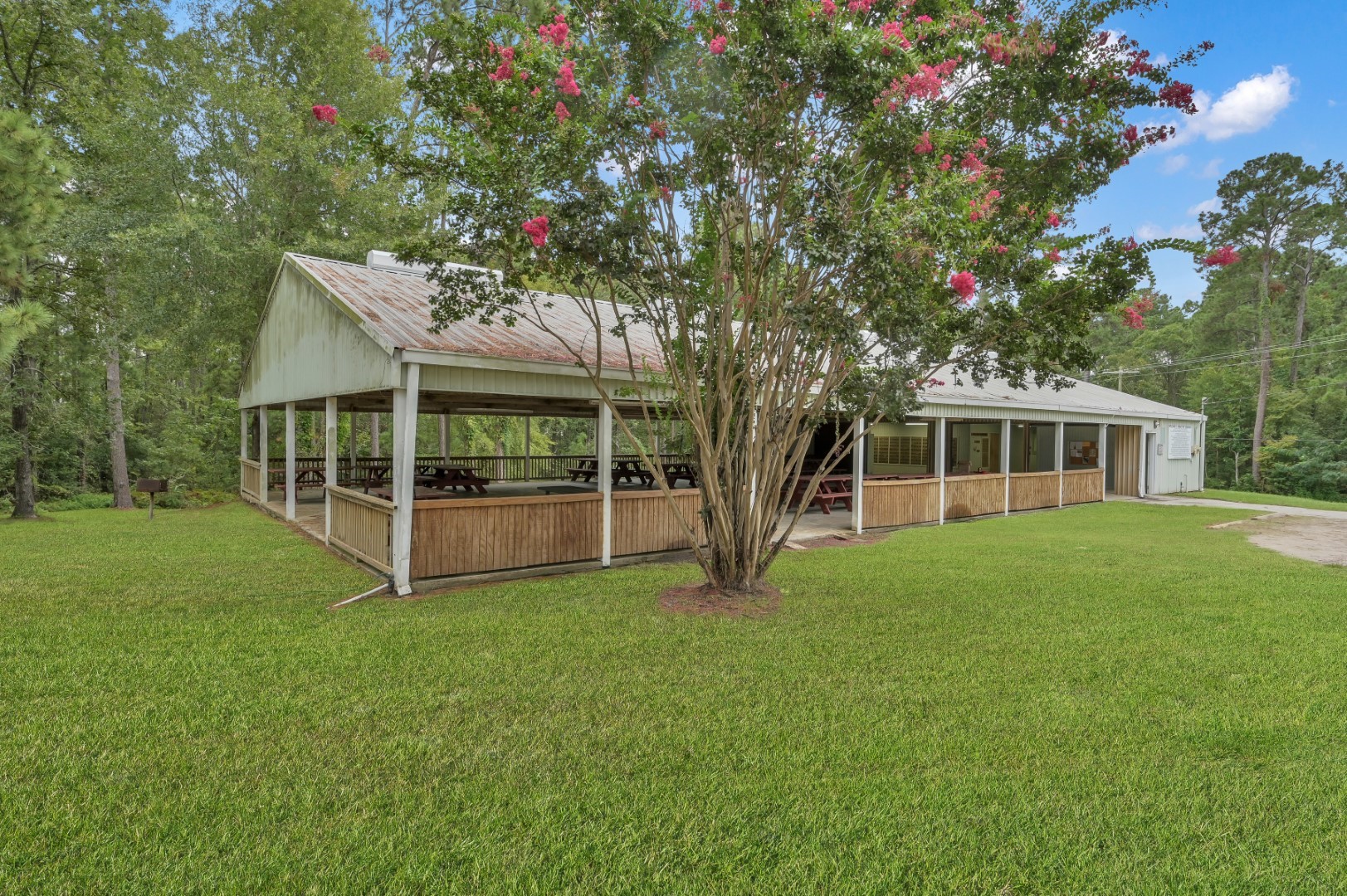 641 Red Clover Livingston, TX 77351 - Photo 47 of 50 A Neighborhood Pavilion
is also the Postal Spot!