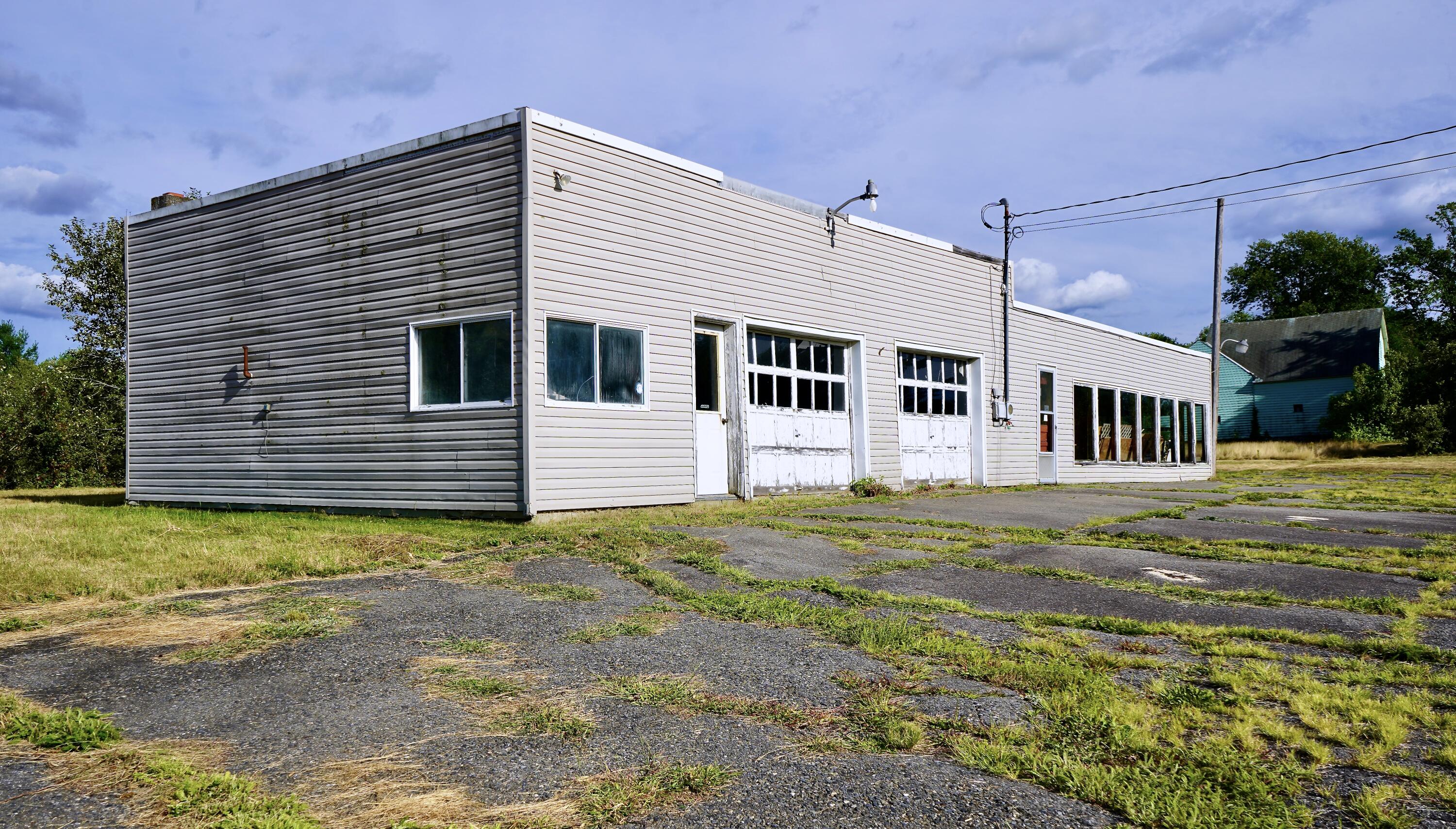 459 Hartland Avenue Pittsfield, ME 04967 - Photo 13 of 14 459 Hartland Ave