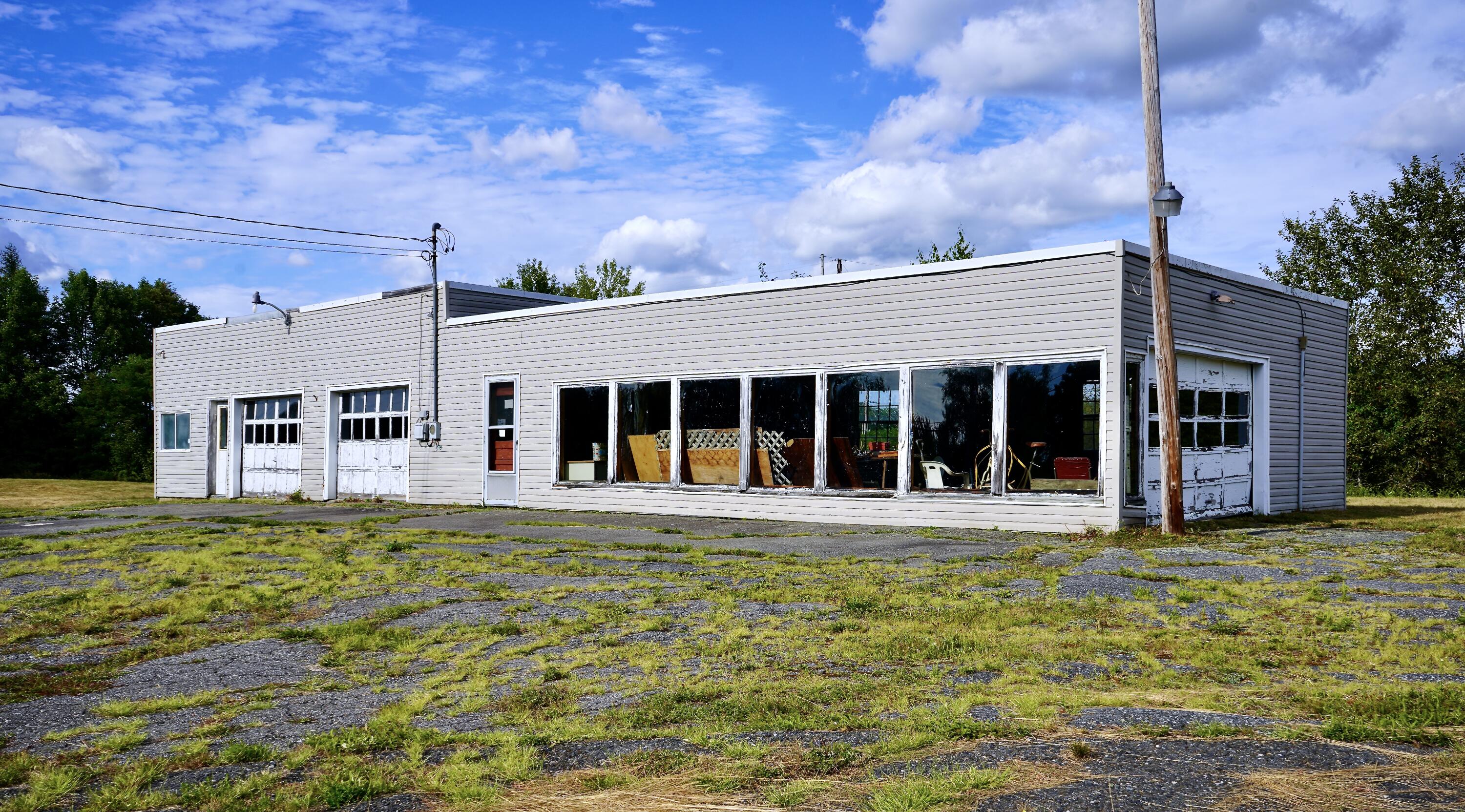 459 Hartland Avenue Pittsfield, ME 04967 - Photo 2 of 14 459 Hartland Ave