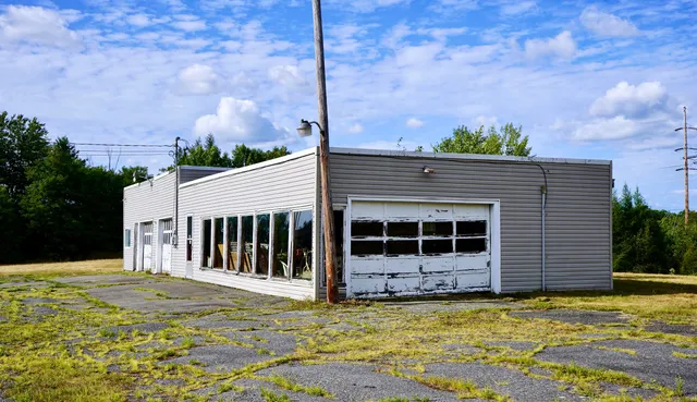 $99,000 | 459 Hartland Avenue, Pittsfield, ME 04967