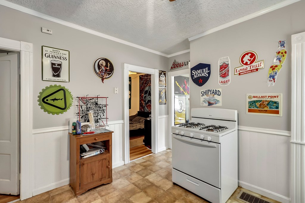 10 Carlstad Street Worcester, MA 01607 - Photo 25 of 30 Gallery Image 25