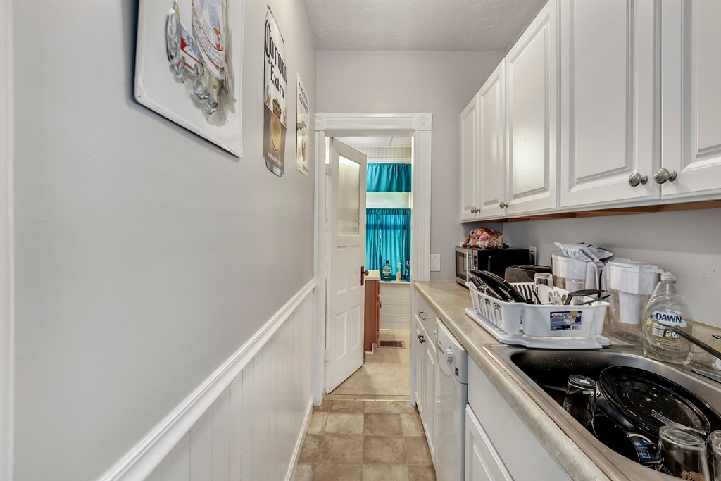 10 Carlstad Street Worcester, MA 01607 - Photo 27 of 30 Gallery Image 27