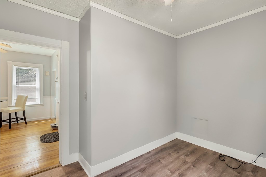 10 Carlstad Street Worcester, MA 01607 - Photo 4 of 30 Gallery Image 4