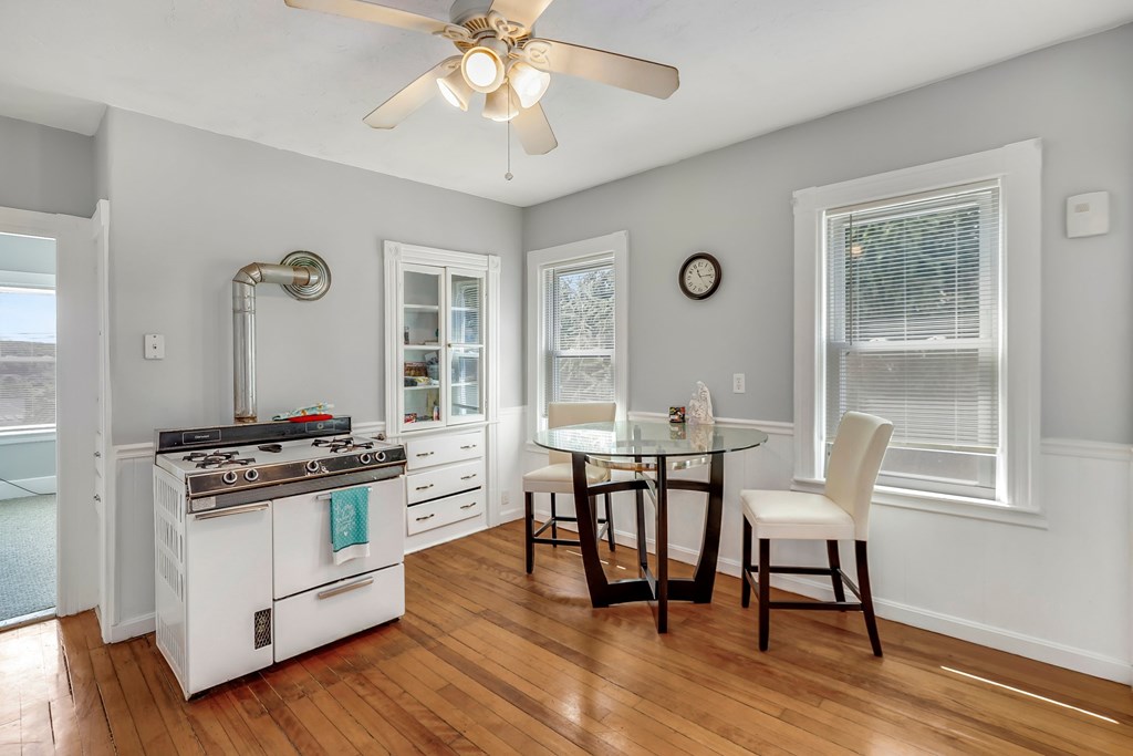 10 Carlstad Street Worcester, MA 01607 - Photo 5 of 30 Gallery Image 5