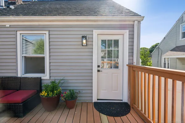 $1,000 | 19 South Kerema Avenue, Milford, CT 06460